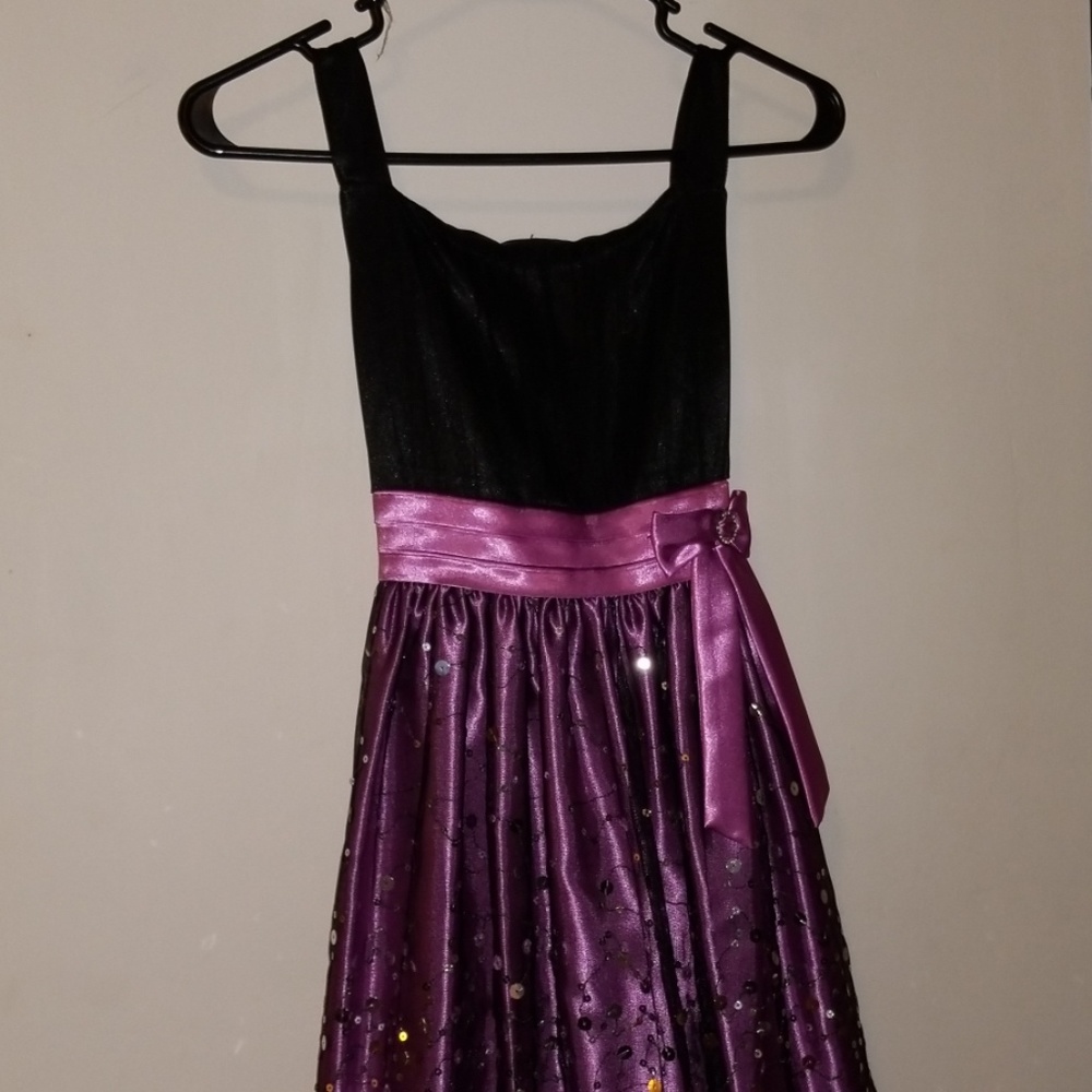Special Occasions dress Kids size 16,